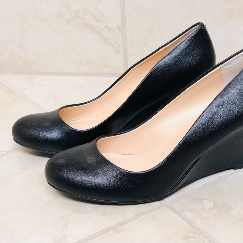 Jessica Simpson Black Wedge Heel